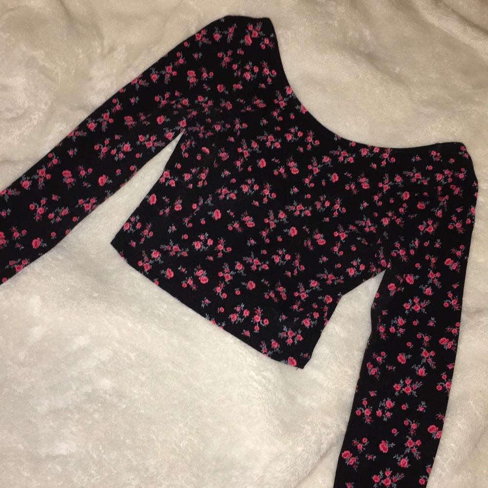 Forever 21 long-sleeve crop top